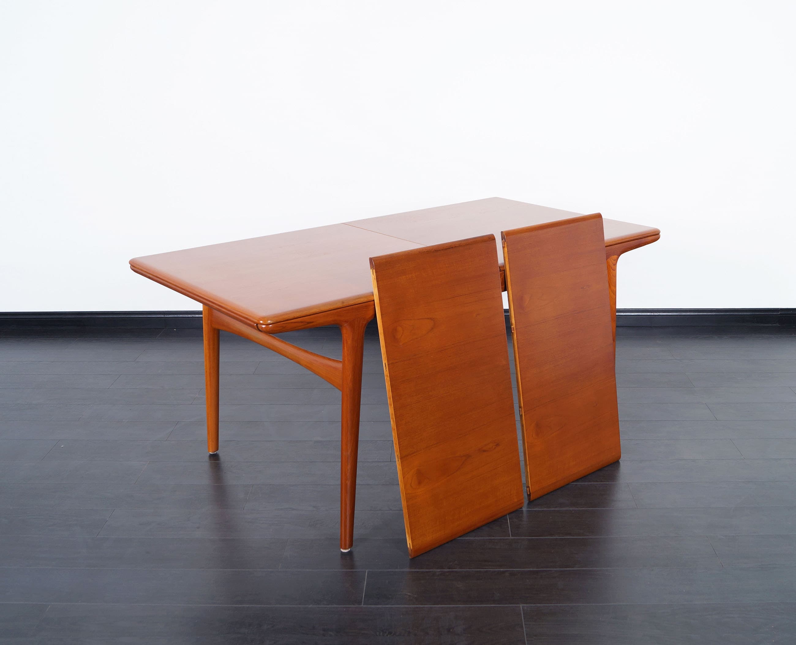 Danish Modern Teak Dinning Table by Arne Hovmand- Olsen 