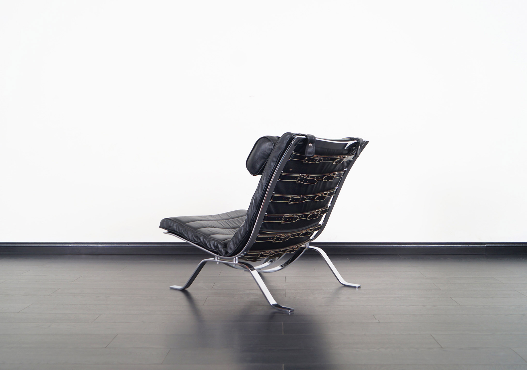 Vintage Leather Ari Lounge Chair by Arne Norell